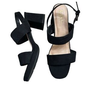 Nicole Miller New York  Black Strappy Sandal Chunky Heels Women’s 10 Summer
